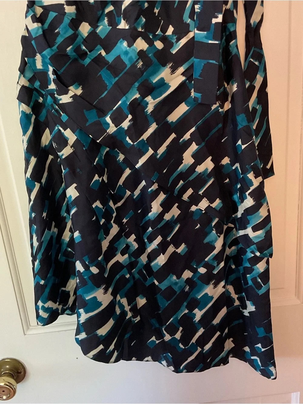 Thakoon Silk Dress Abstract Print Puff Sleeve Asymmetrical Hem Tie Neck Size 4‎